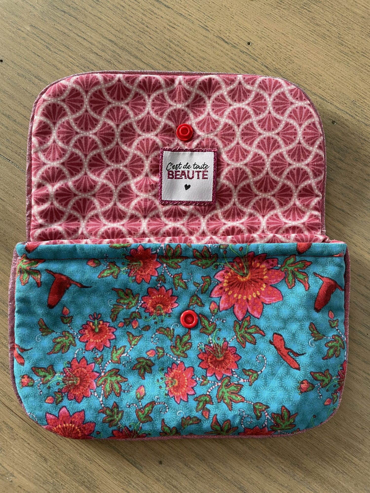 petite trousse plate fleurie