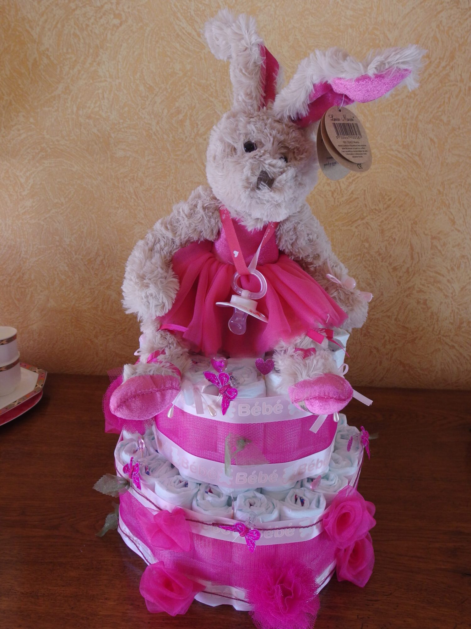 Gâteau de couches rose